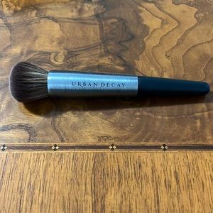 Urban decay optical blurring brush, F105